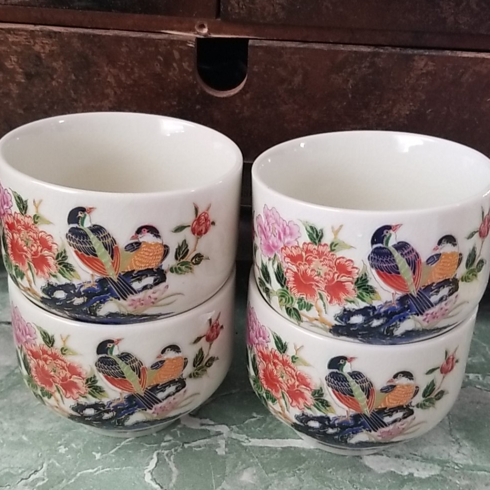 VTG Japan Set of 4 Teacups